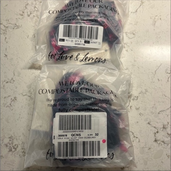 🍋 2PC For Love and Lemons Black and Pink Floral Lola Bra & Panty - Picture 6 of 7